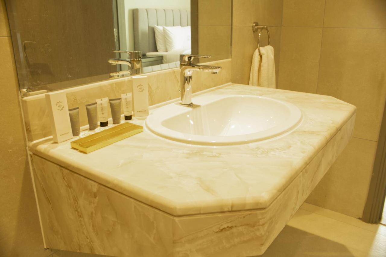 Infinity Tower Suites Wll Manama Dış mekan fotoğraf